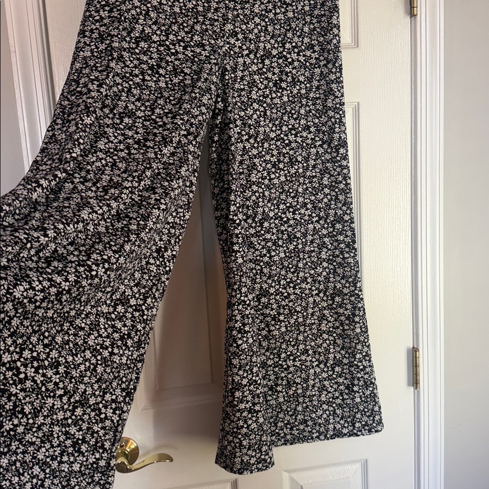 Navy and White Floral Hight Waist Pants